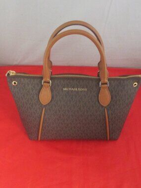 Michael Kors Sierra Signature Medium Messenger, Satchel $228 Brown #3348